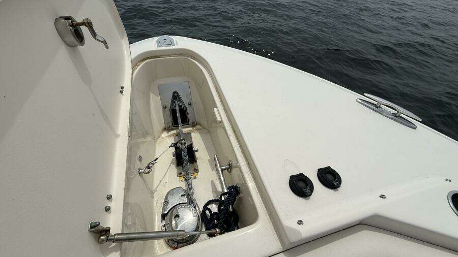 2016 Grady-White 307 Freedom