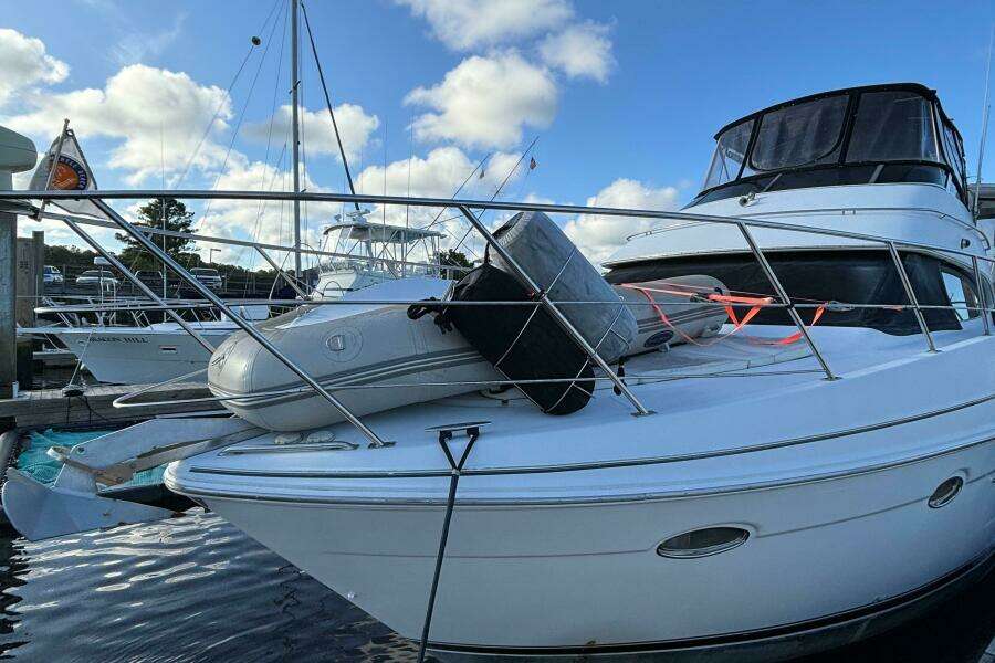 2001 Carver 396 Aft Cabin MY