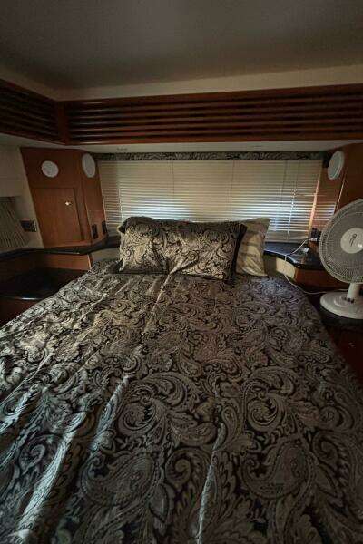 2001 Carver 396 Aft Cabin MY