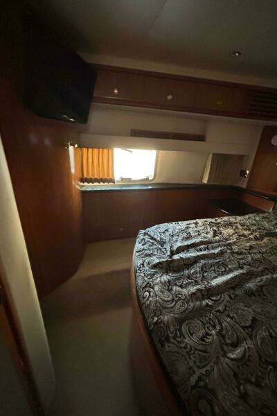 2001 Carver 396 Aft Cabin MY