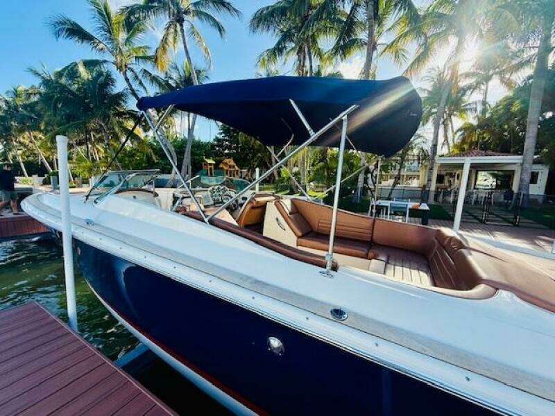 2015 Chris-Craft Launch 32