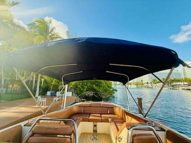 2015 Chris-Craft Launch 32