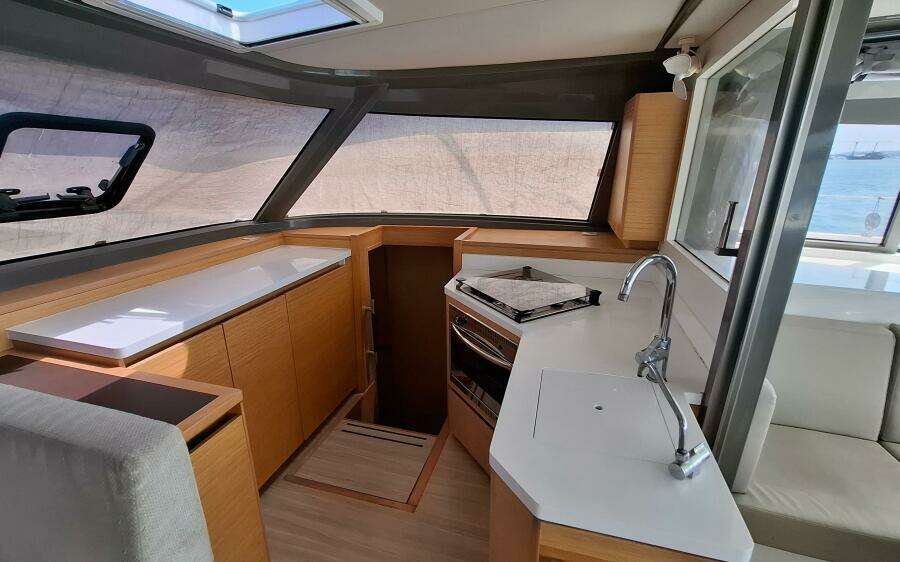 2019 Nautitech 40 Open