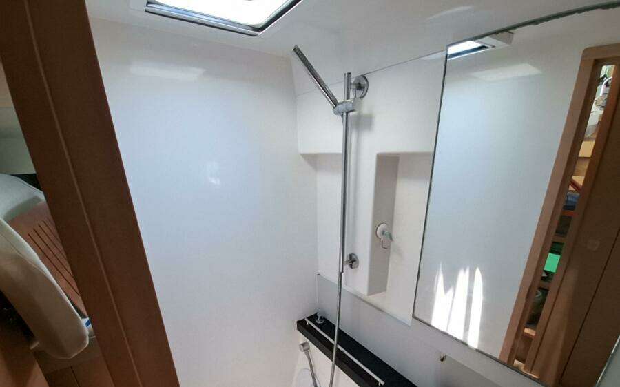 2019 Nautitech 40 Open