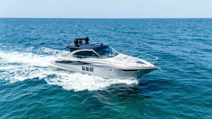 2014 Cruisers Yachts 45 Cantius
