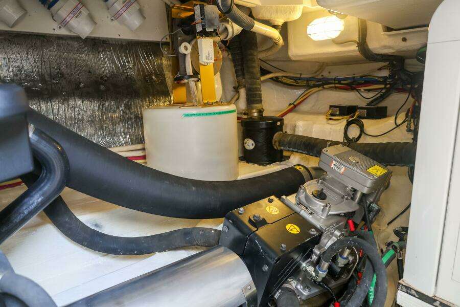 2014 Cruisers Yachts 45 Cantius