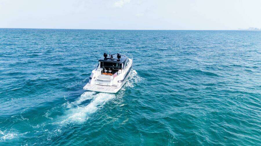 2014 Cruisers Yachts 45 Cantius