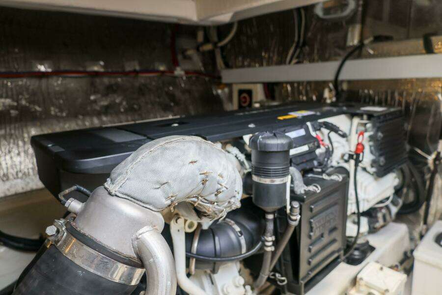 2014 Cruisers Yachts 45 Cantius