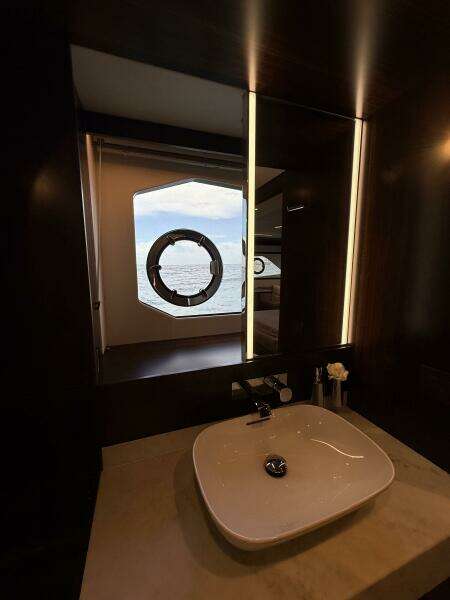 2022 Sunseeker Manhattan 68