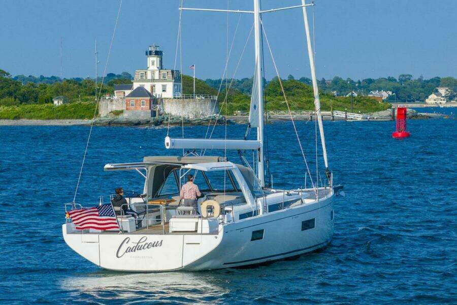 Starboard Quarter Under Power Rose Island