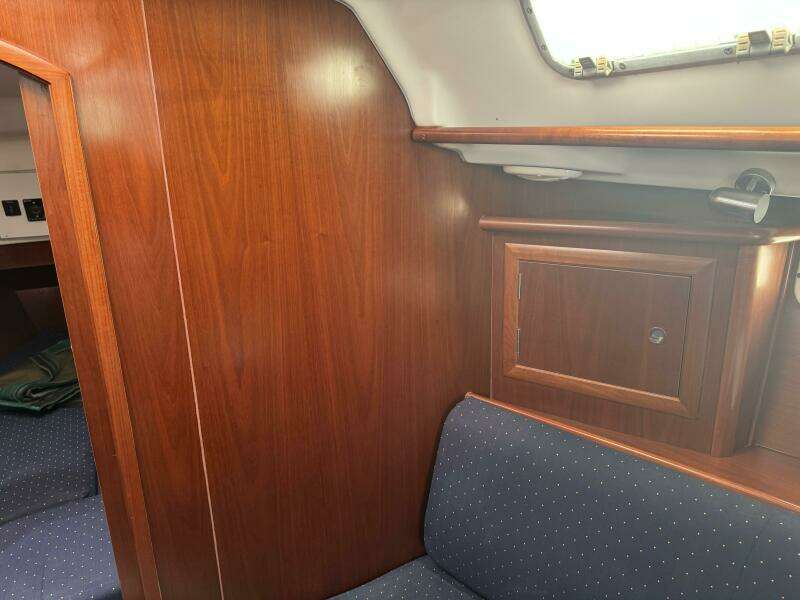 2005 Beneteau Oceanis 331