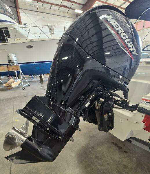 2023 Bayliner 