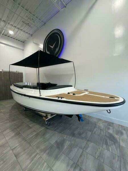 2023 Vision Fantail 217