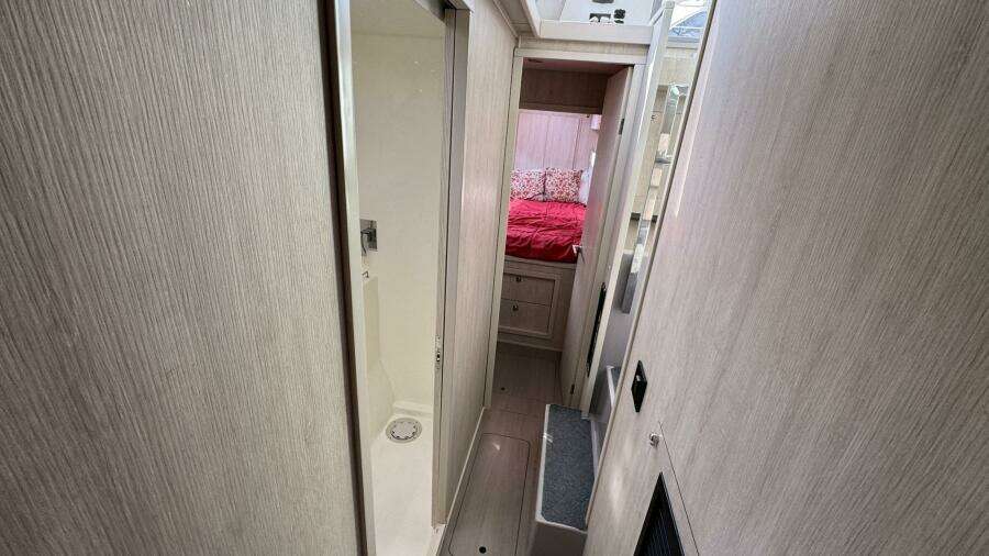 2018 Leopard Power Cat Port Side Companionway