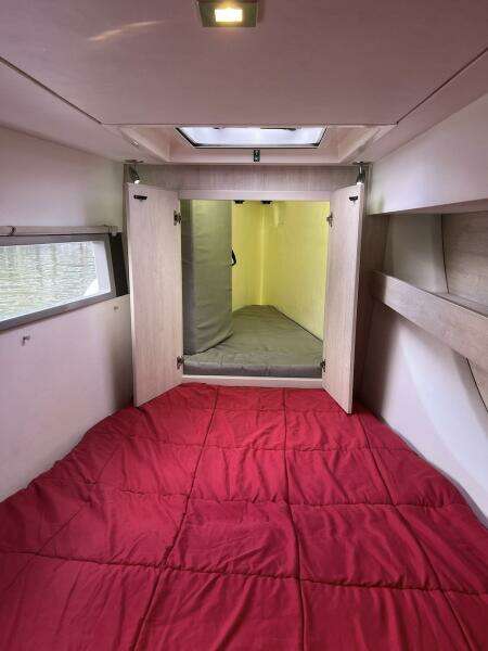 2018 Leopard Power Cat Port Side Forward Stateroom