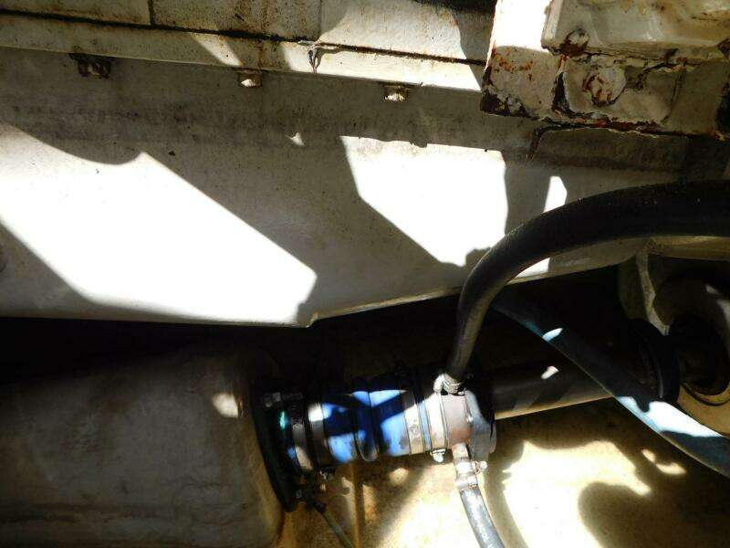 2001 Tiara Yachts 3500 Express