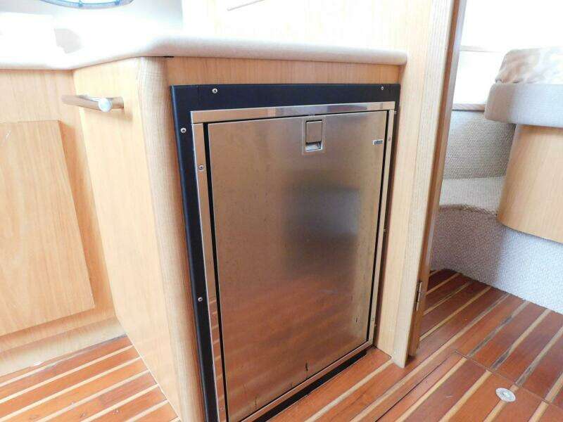 2001 Tiara Yachts 3500 Express