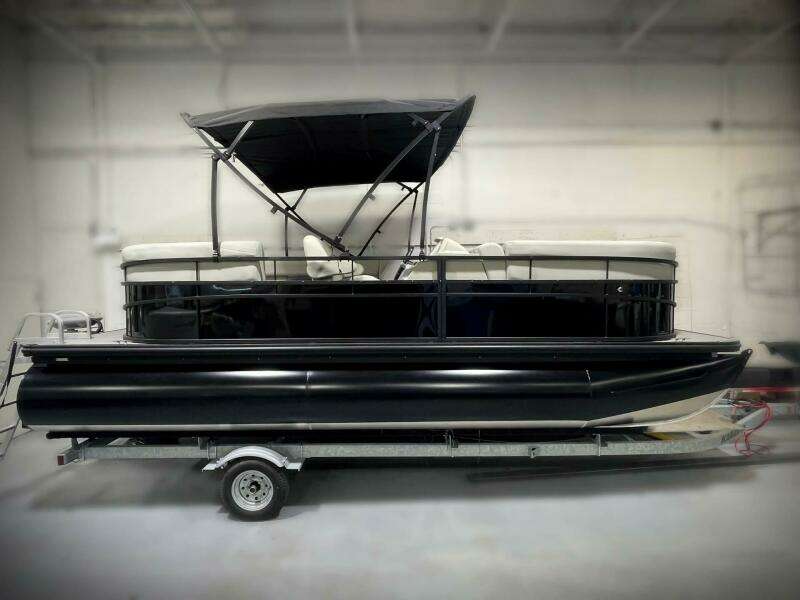 2024 Vision WX Tritoon