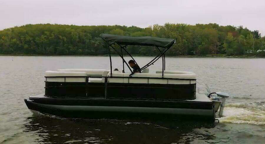 2024 Vision WX Tritoon