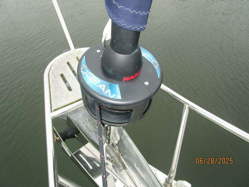 40' Freedom roller furler