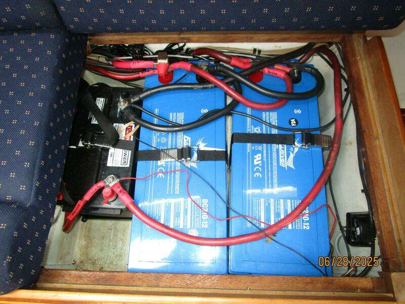 40' Freedom batteries