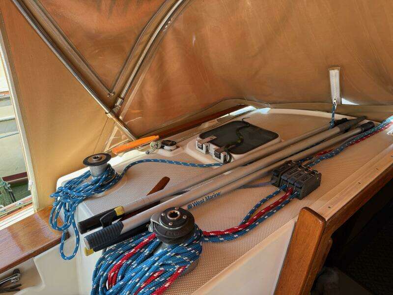 1987 Island Packet 38