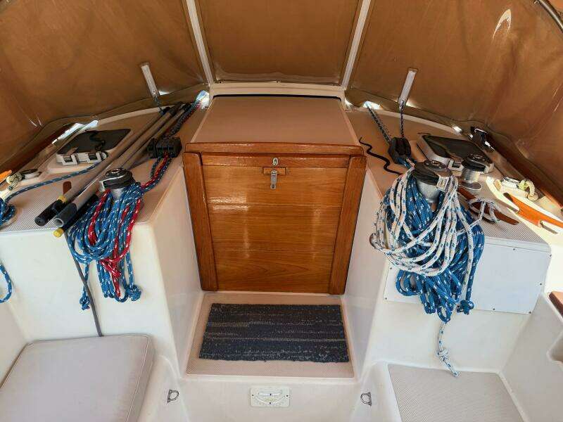 1987 Island Packet 38