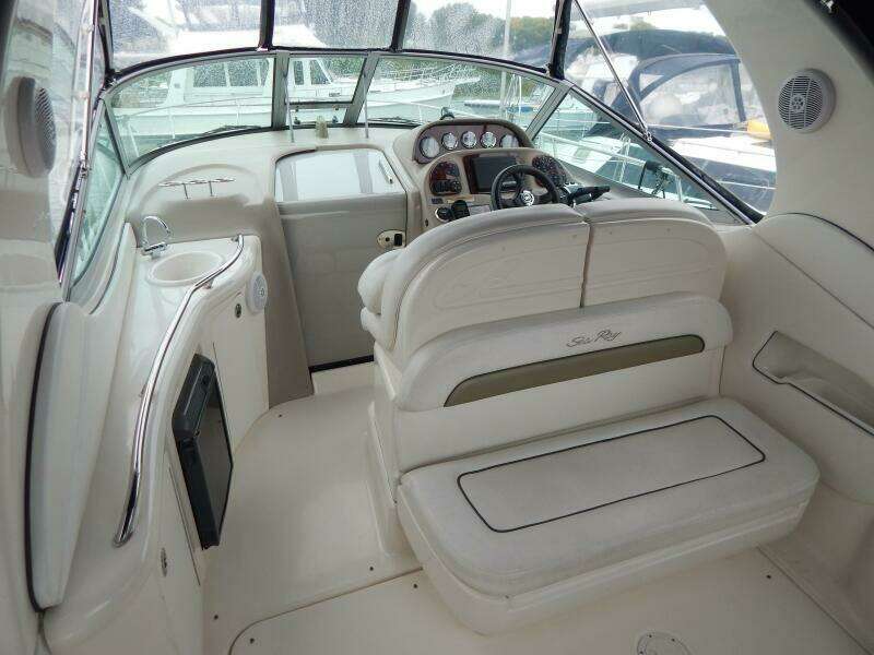 2006 Sea Ray 300 Sundancer
