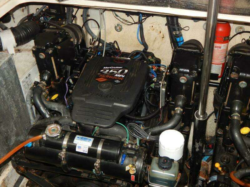 2006 Sea Ray 300 Sundancer