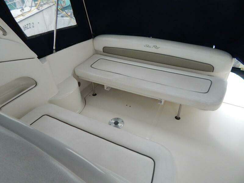 2006 Sea Ray 300 Sundancer