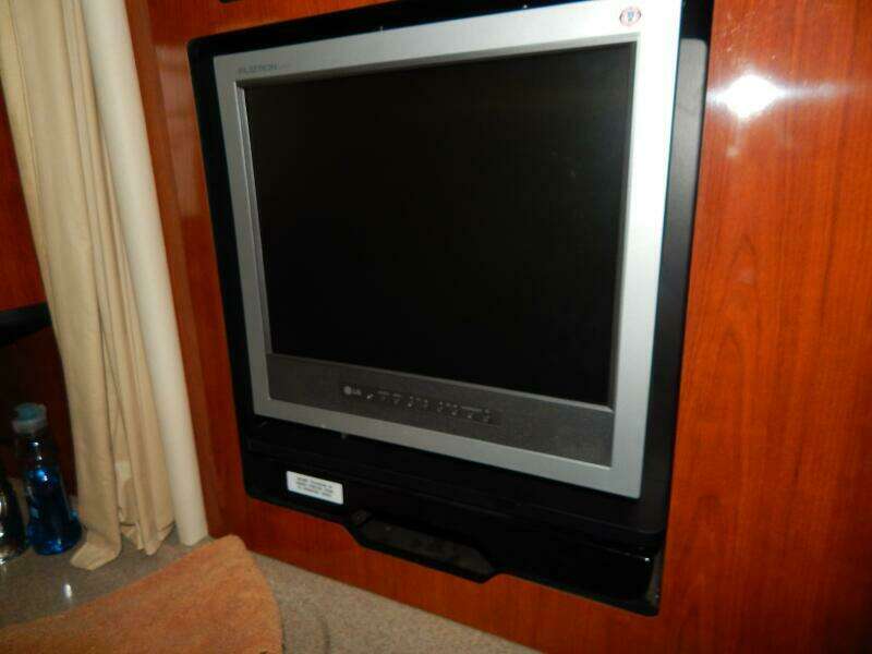 2006 Sea Ray 300 Sundancer