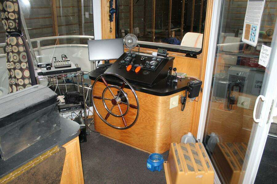 2000 Sumerset 75 Houston