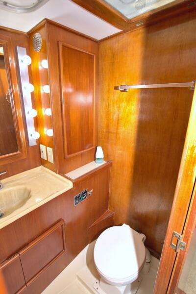 1990 Post 44 Sport Fisherman