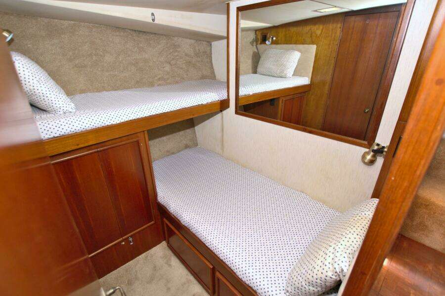 1990 Post 44 Sport Fisherman