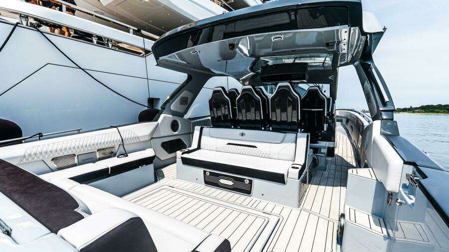 2025 Cigarette 52 THUNDER