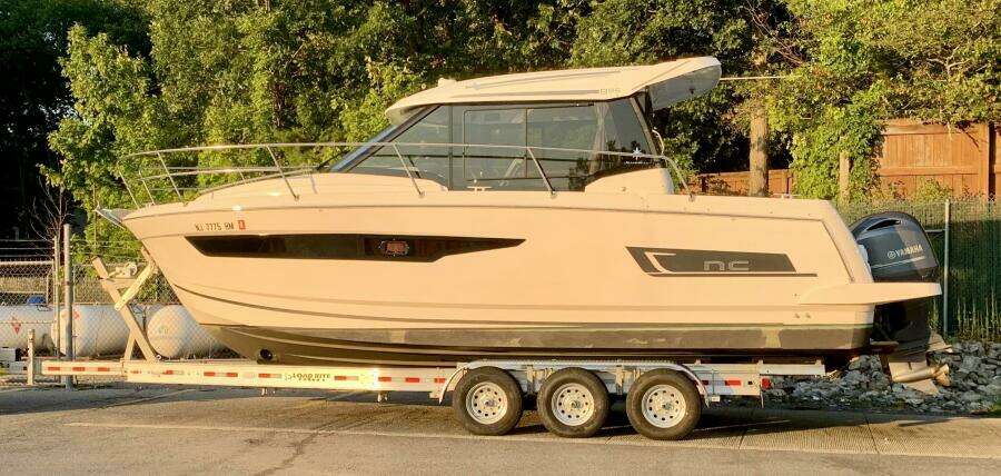 2019 Jeanneau NC895