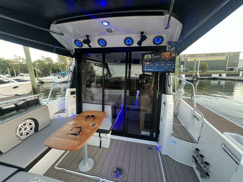 2019 Jeanneau NC895