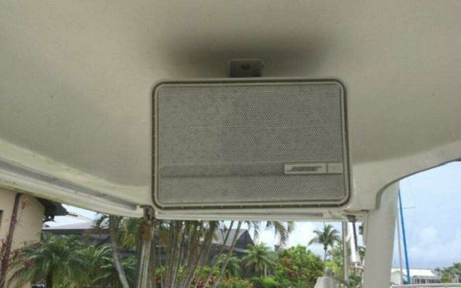 1995 Carver 430 Cockpit