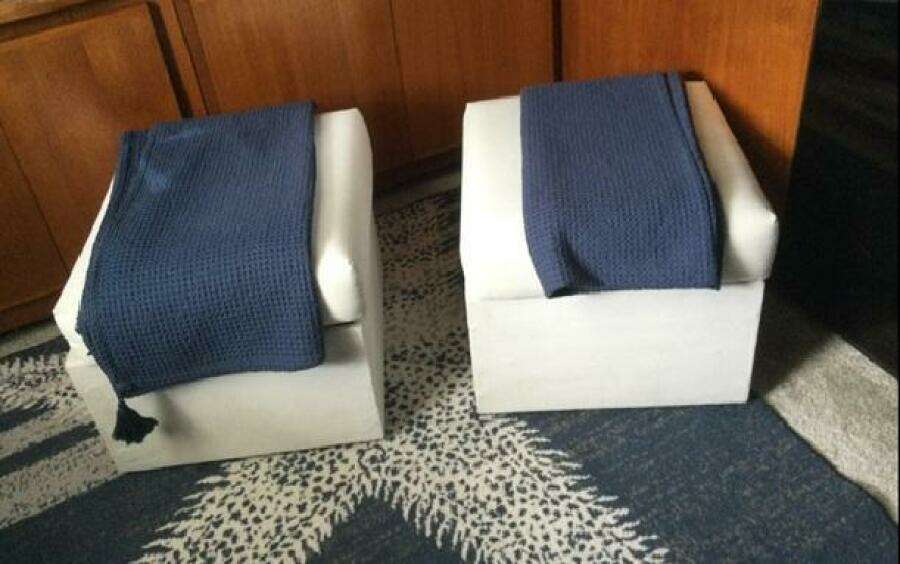 1995 Carver 430 Cockpit