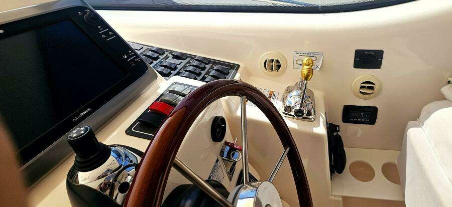 2006 Tiara Yachts 4300 Sovran