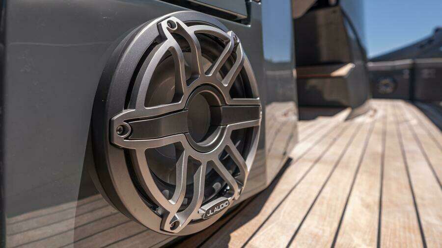 2025 Skipper 38 Sunbed