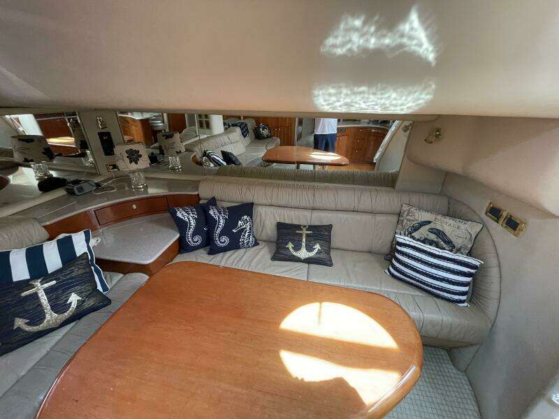 1998 Sea Ray 630 Super Sun Sport