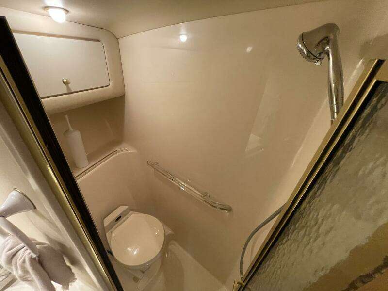 1998 Sea Ray 630 Super Sun Sport