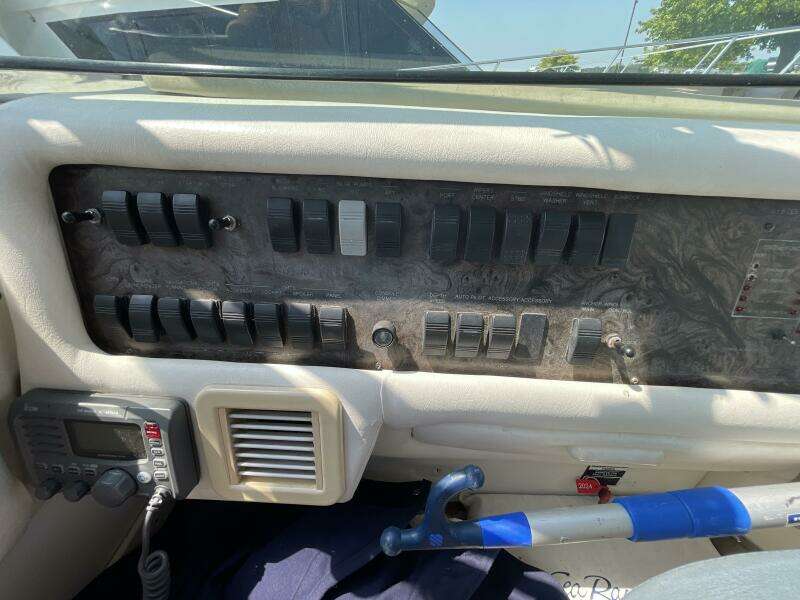 1998 Sea Ray 630 Super Sun Sport