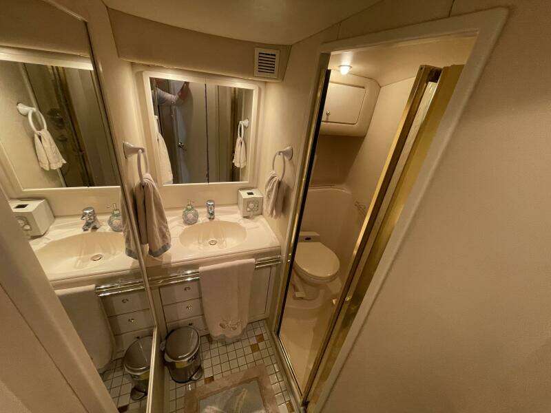 1998 Sea Ray 630 Super Sun Sport