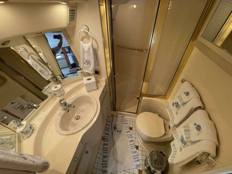 1998 Sea Ray 630 Super Sun Sport