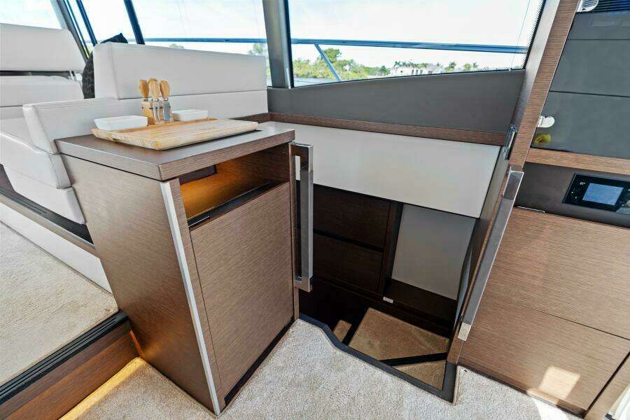 2020 52 Prestige Flybridge - Vacay - Compainway to Master Stateroom