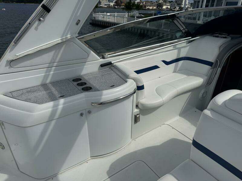 2007 Formula 330 Sun Sport