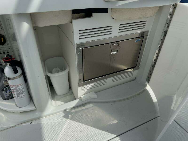 2007 Formula 330 Sun Sport