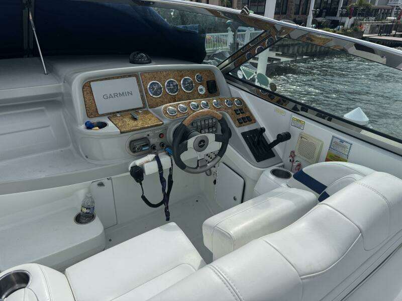 2007 Formula 330 Sun Sport